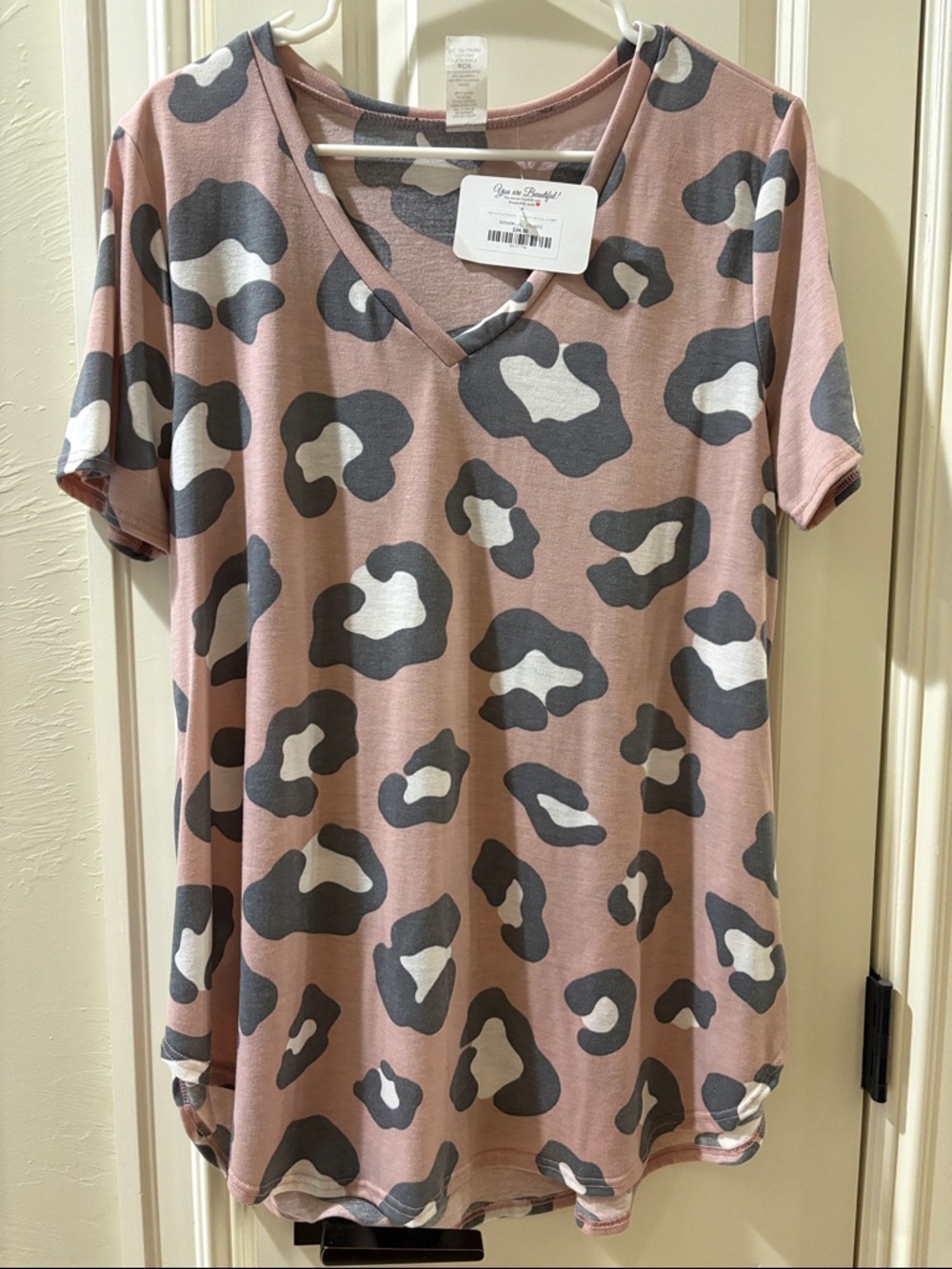 Women’s Pink Leopard Print V-Neck Tunic Top NWT Size 2X